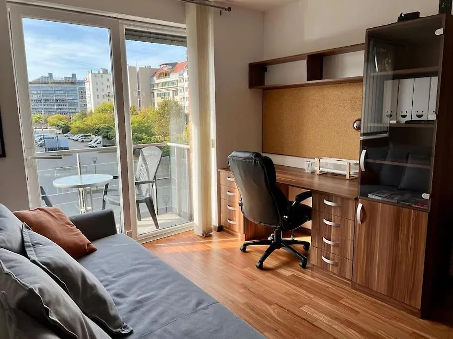 Dandar Studio Budapest 0*,  Hungary